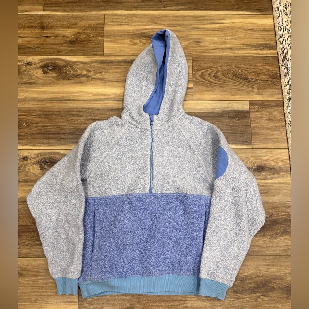 Outdoor Voices MegaFleece 1/2 Zip Pullover Hoodie Dusty Blue Size Medium Womens - Picture 3 of 9